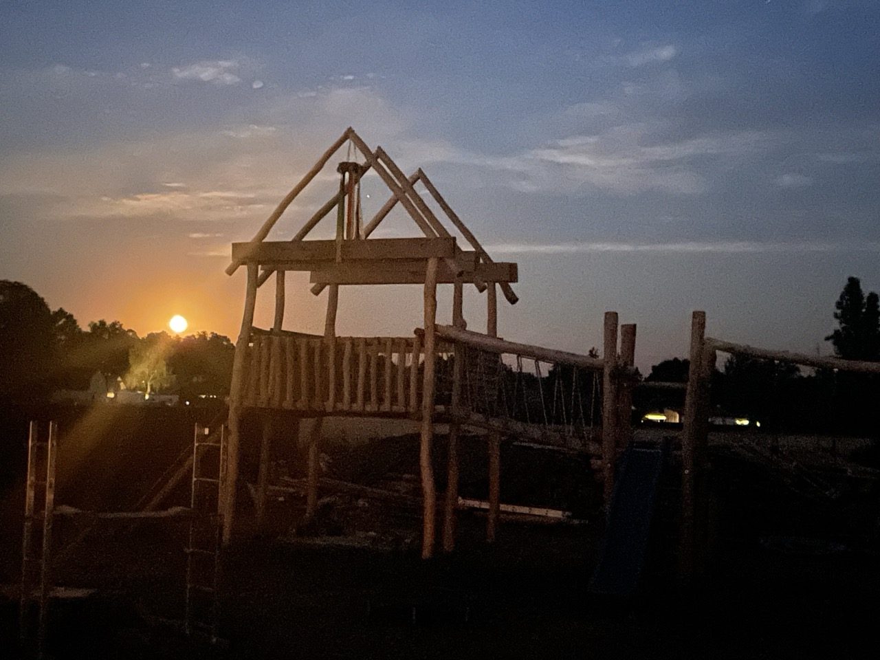 Familien-Spielplatz Bild 6